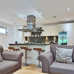 Apartment Amazing - Ravelston Terrace - Free Parking And Gym, Edinburgh